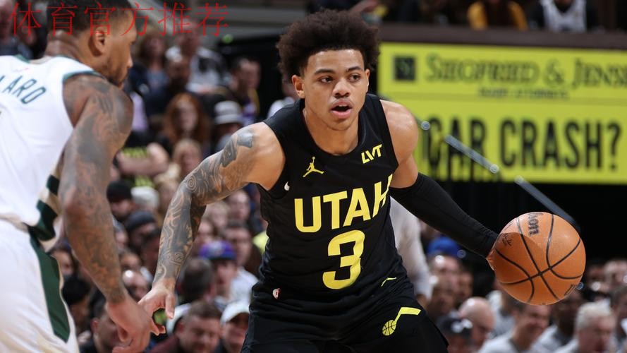 基扬特-乔治近两战场均38分7助5.5板,三项57.5/52.6/90.9% 基扬特-乔治近两战场均38分7助5.5板,三项57.5/52.6/90.9%